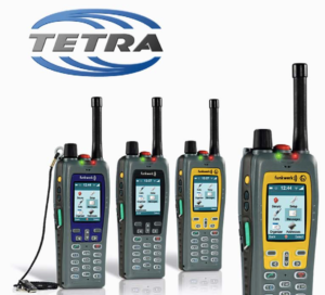 TETRA-RADIO-02-300x272